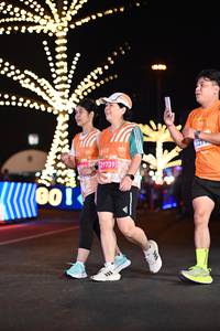 BIB: 
                            <button type="button" onclick="openModal(23532018)" class="btn btn-primary btn-sm float-right btn-popup" data-toggle="modal" data-target=".modal-high-quality">
                        <i class="fas fa-shopping-cart"></i> Add to Cart
                    </button>
                                            <button type="button" onclick="isThisMe(23532018, true)" class="btn btn-success btn-sm float-right btn-popup btn-isme hidden" data-toggle="tooltip" data-placement="bottom" title="นี่คือรูปของคุณใช่ไหม คลิกที่นี่เพื่อเอาเข้าอัลบั้ม">
                        <i class="fas fa-plus"></i> Add to album
                    </button>
                    <button type="button" onclick="isThisMe(23532018, false)" class="btn btn-warning btn-sm float-right btn-popup btn-isnotme hidden">
                        <i class="fas fa-ban"></i> Remove from album
                    </button>